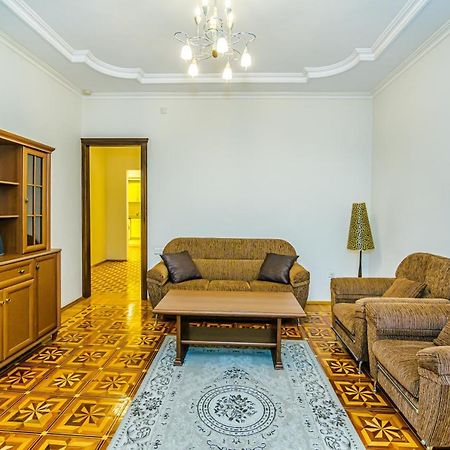 Apartamento M Estate. Nizami Street  Bakú Exterior foto