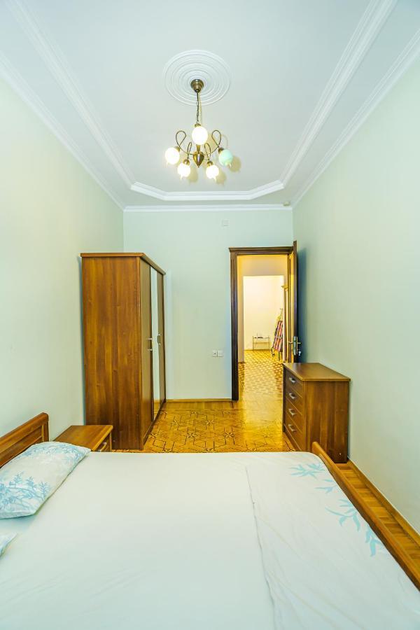 Apartamento M Estate. Nizami Street  Bakú Exterior foto
