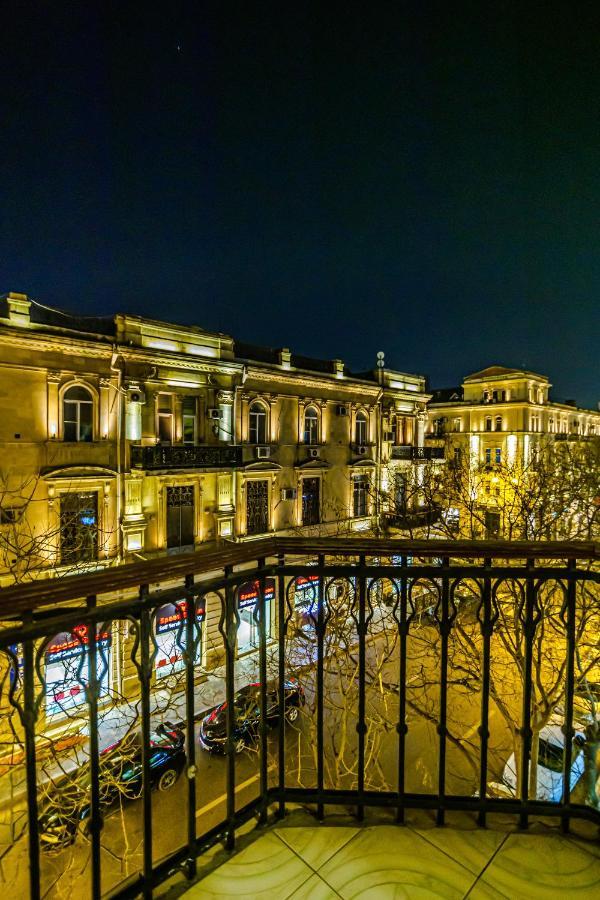 Apartamento M Estate. Nizami Street  Bakú Exterior foto